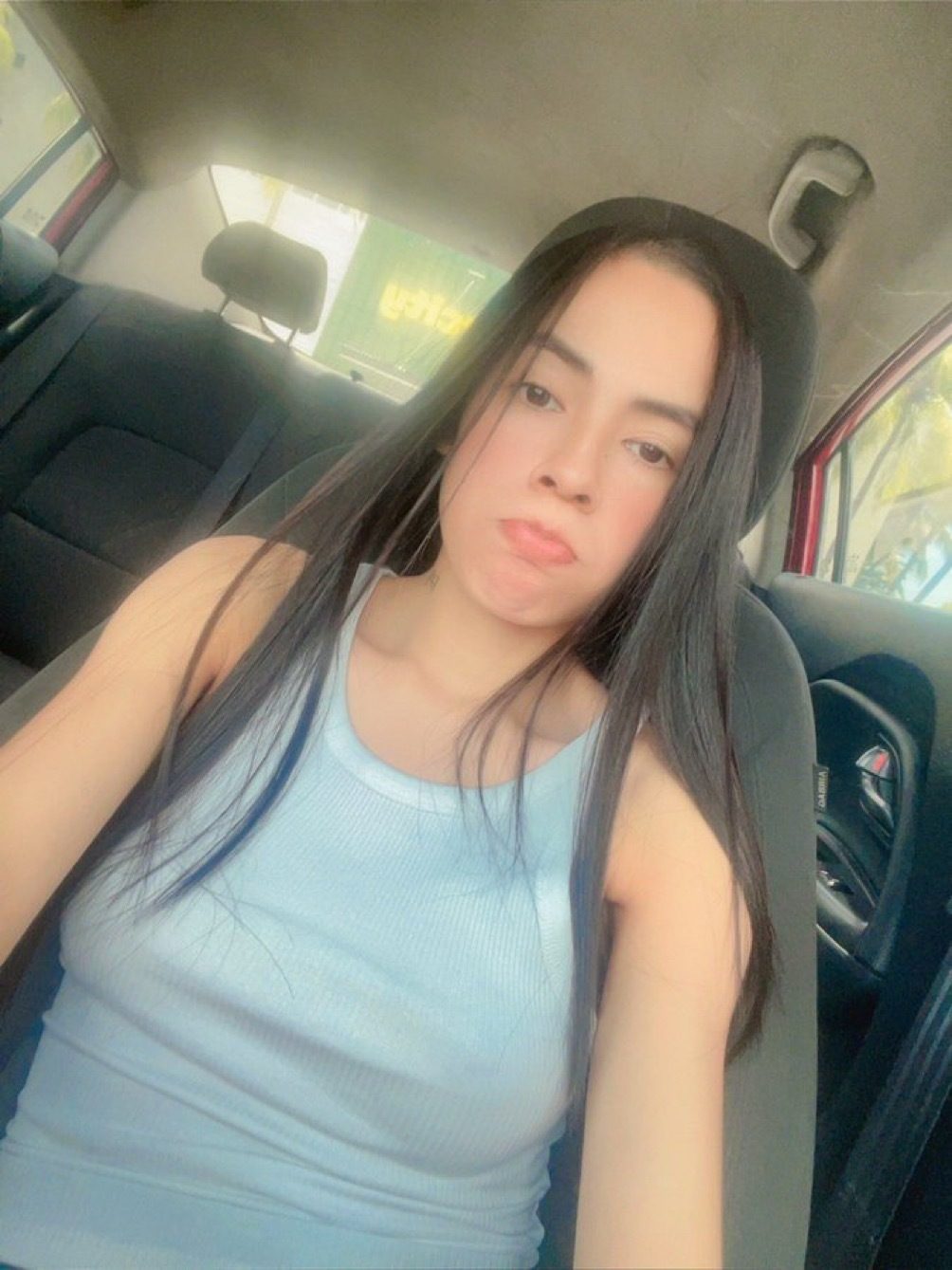 Una pibita de 18 con tremenda concha