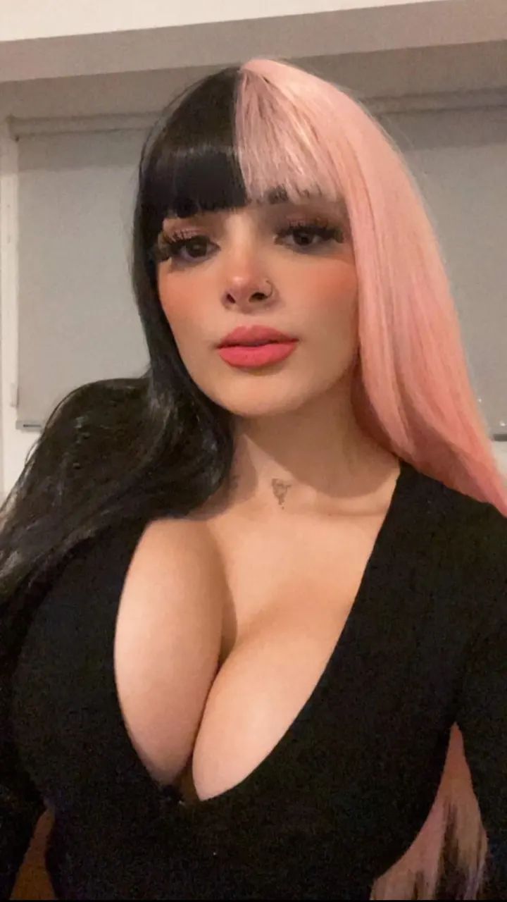 Karely ruiz y sus Enormes tetas