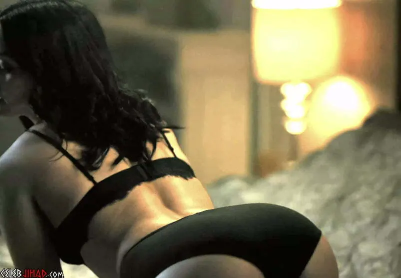 Camila Mendes