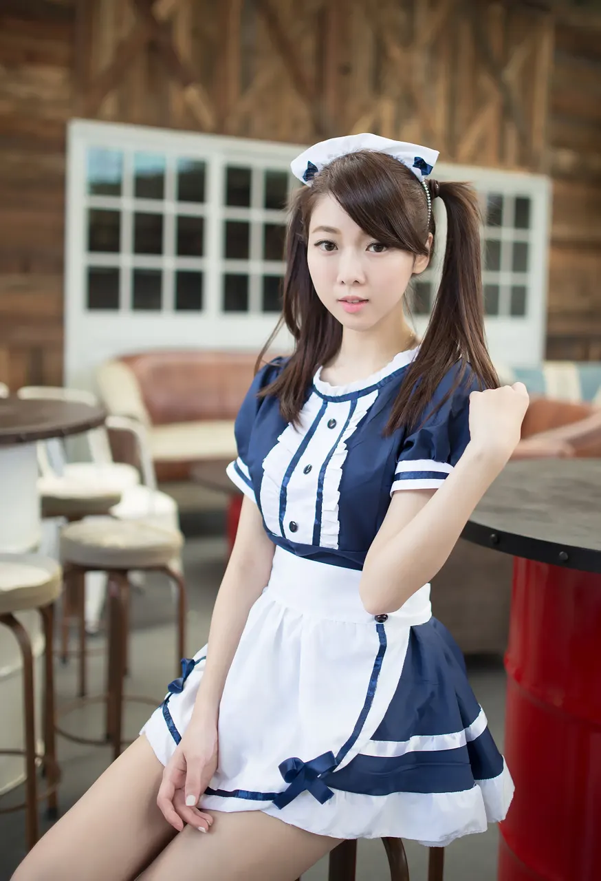 Pretty Woman Wearing Maid Costume Asian Gravure Idol (soft)