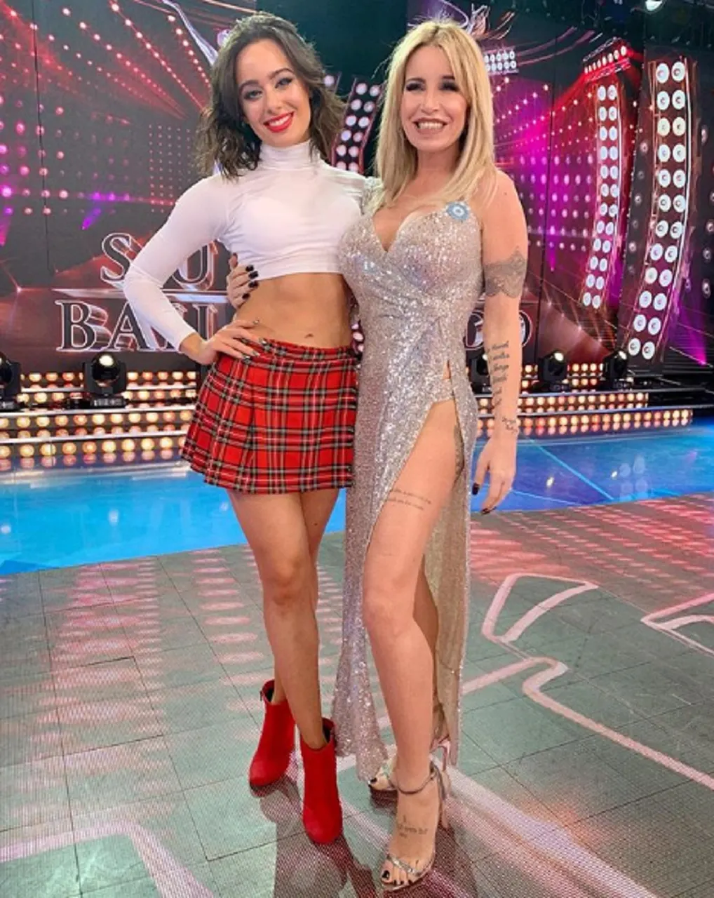 Flor Peña milf tetona (SUPERpost)