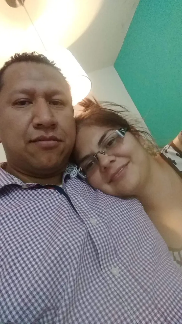 Una parejita más de facebook