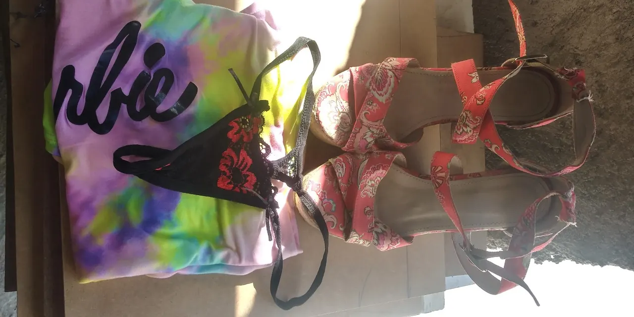 Tanguitas de mi esposa nalgona cachonda