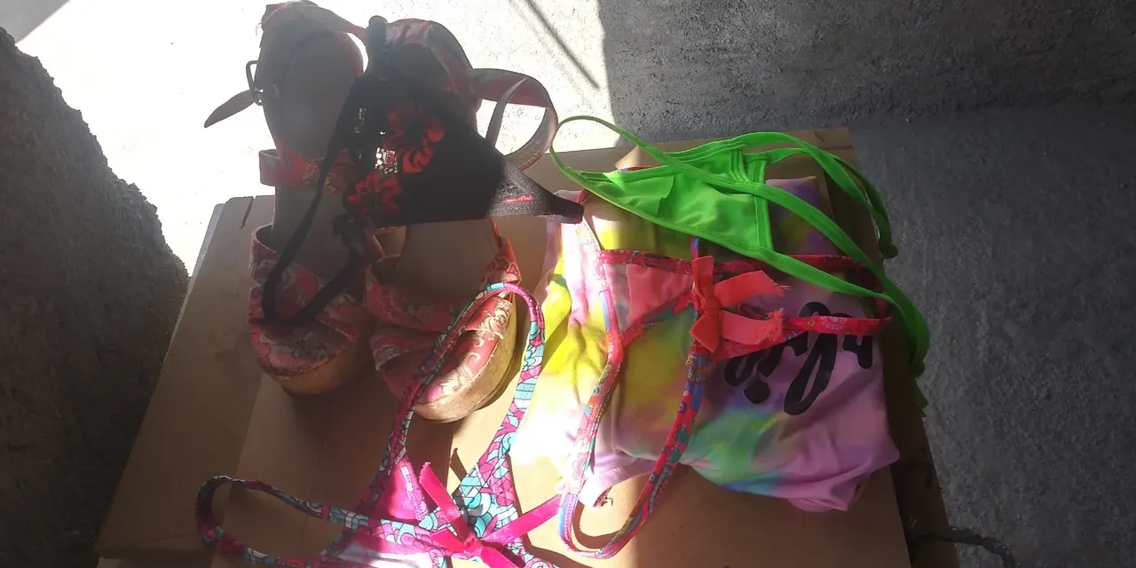 Tanguitas de mi esposa nalgona cachonda
