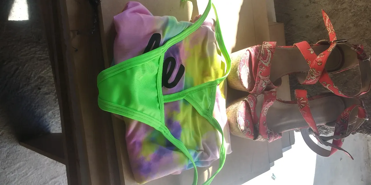 Tanguitas de mi esposa nalgona cachonda