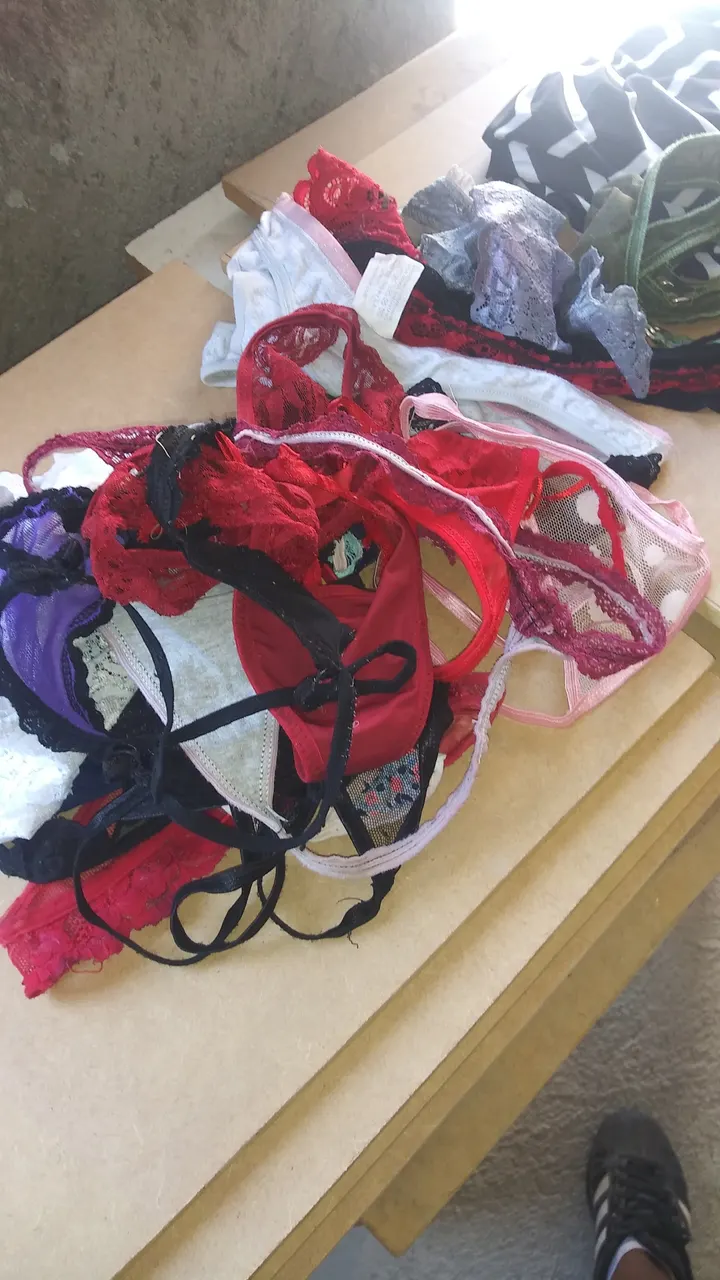 Tanguitas de mi esposa nalgona cachonda