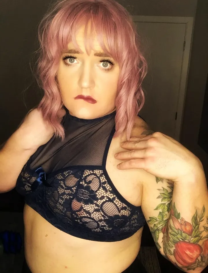 Sissy demasiado puta