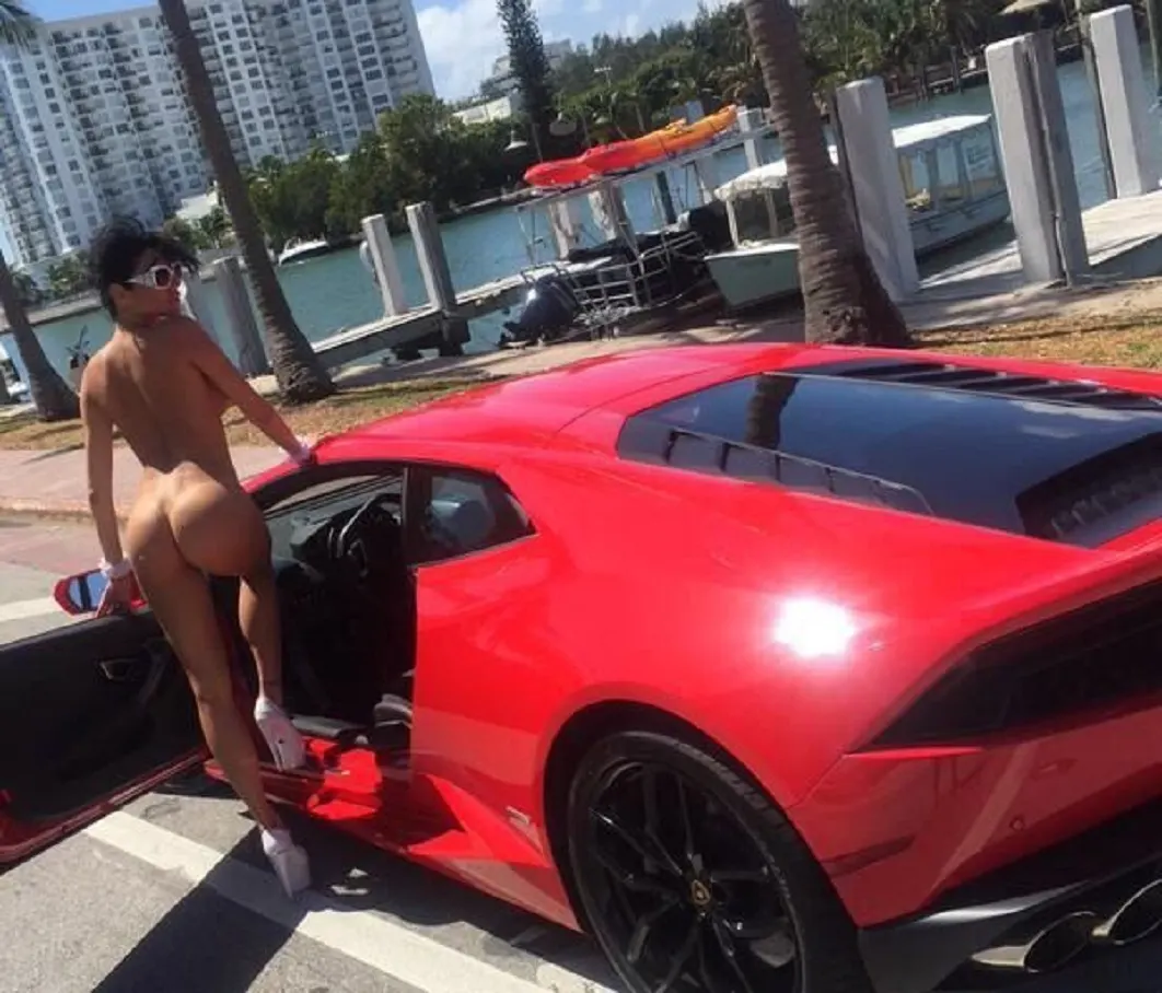 Desnudas en Publico - Flashing 35