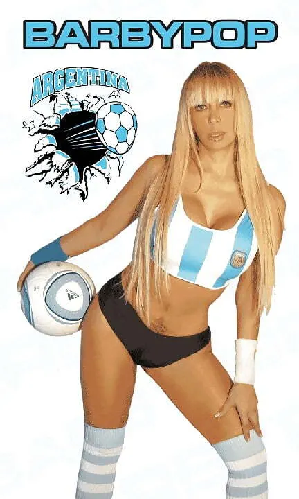 Barby Pop... De Reina De La Salada... A Gato Argento...
