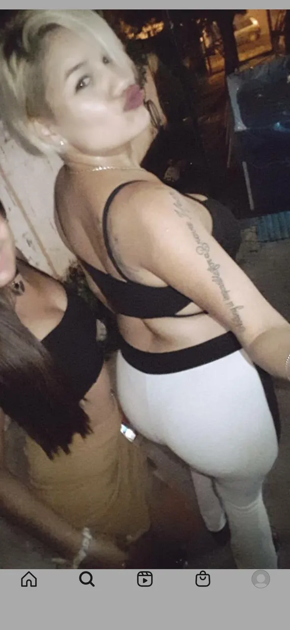 Ella es belen si alguien tiene nudesque mande x priv