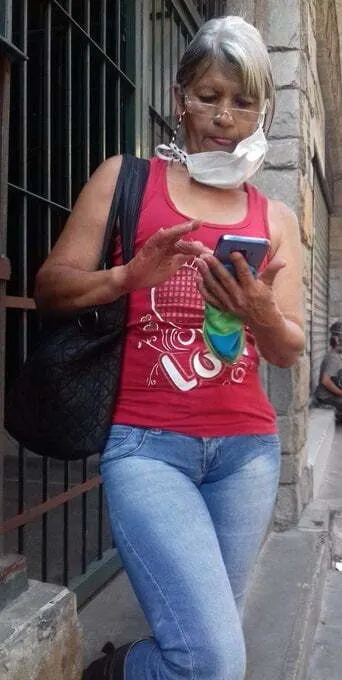 La abuela está caliente