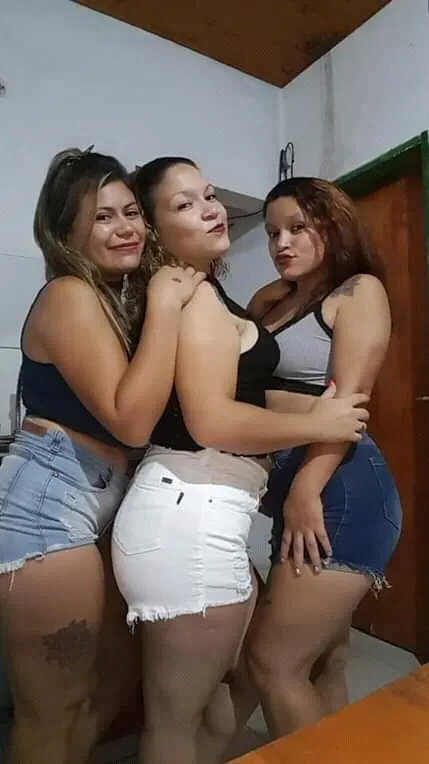La putitas de gchu pagas muy buen servicio