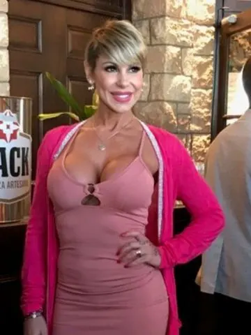 Mónica Farro hot...