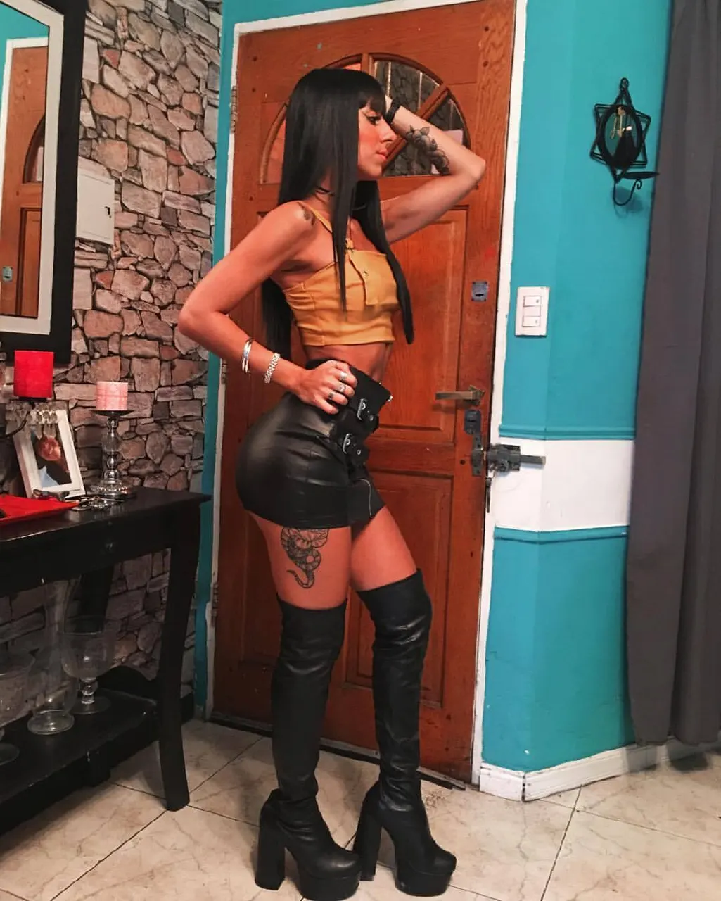 Karen Romina, Karenciitaa Enrique