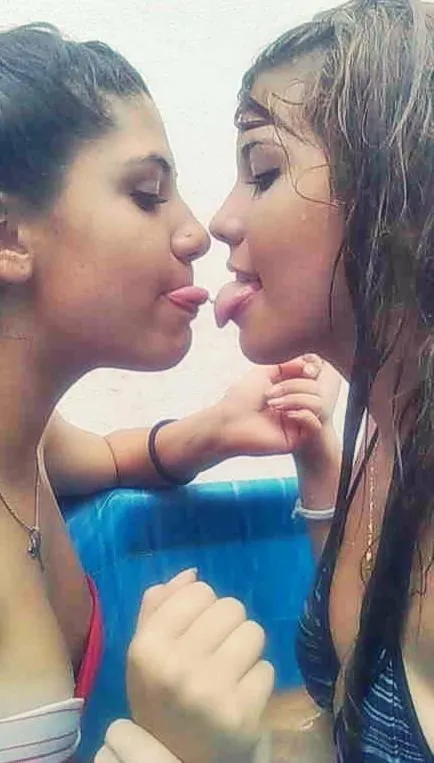 Turras en pileta