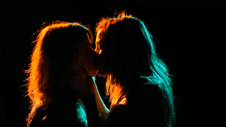 Besos entre chicas que te van a gustar