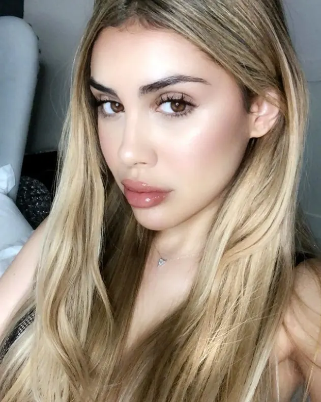 Alexa Deyanos Rubia tetona