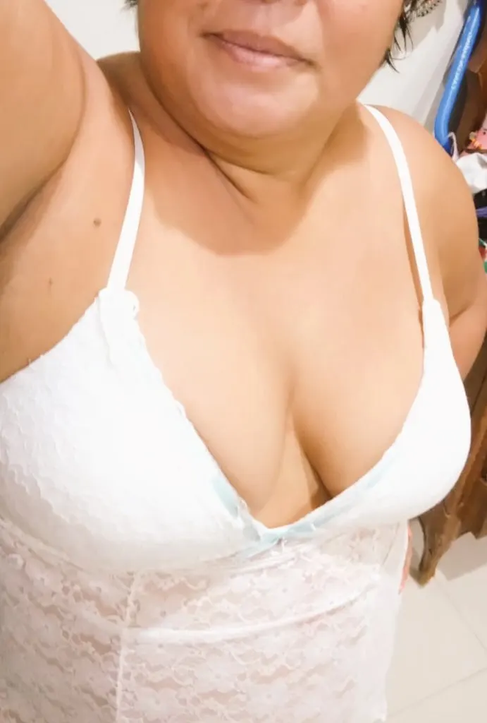 Mi comadre Cynthia y Su marido cornudo