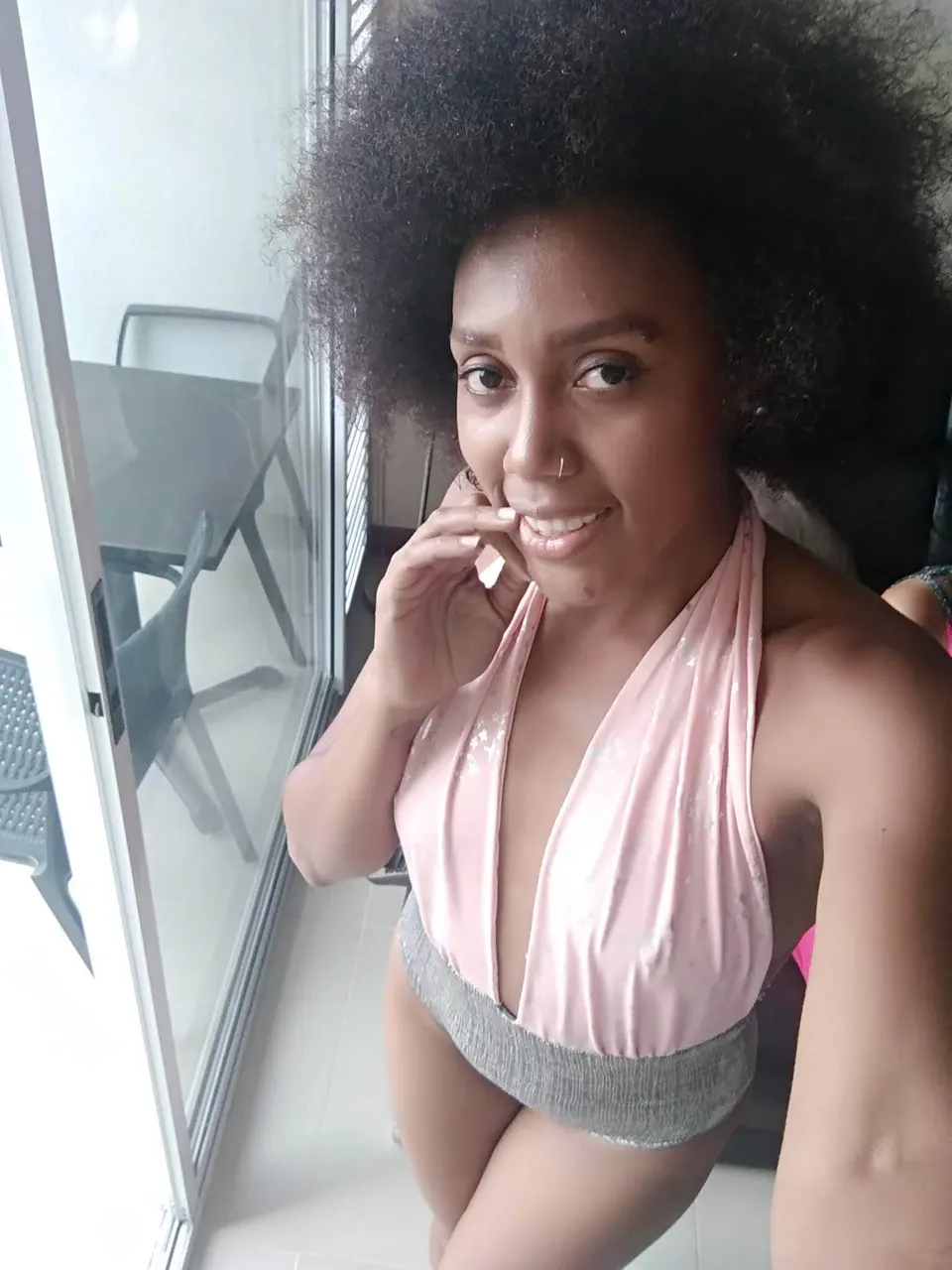 Seguimos con las chicas de Telegram y Whatsapp