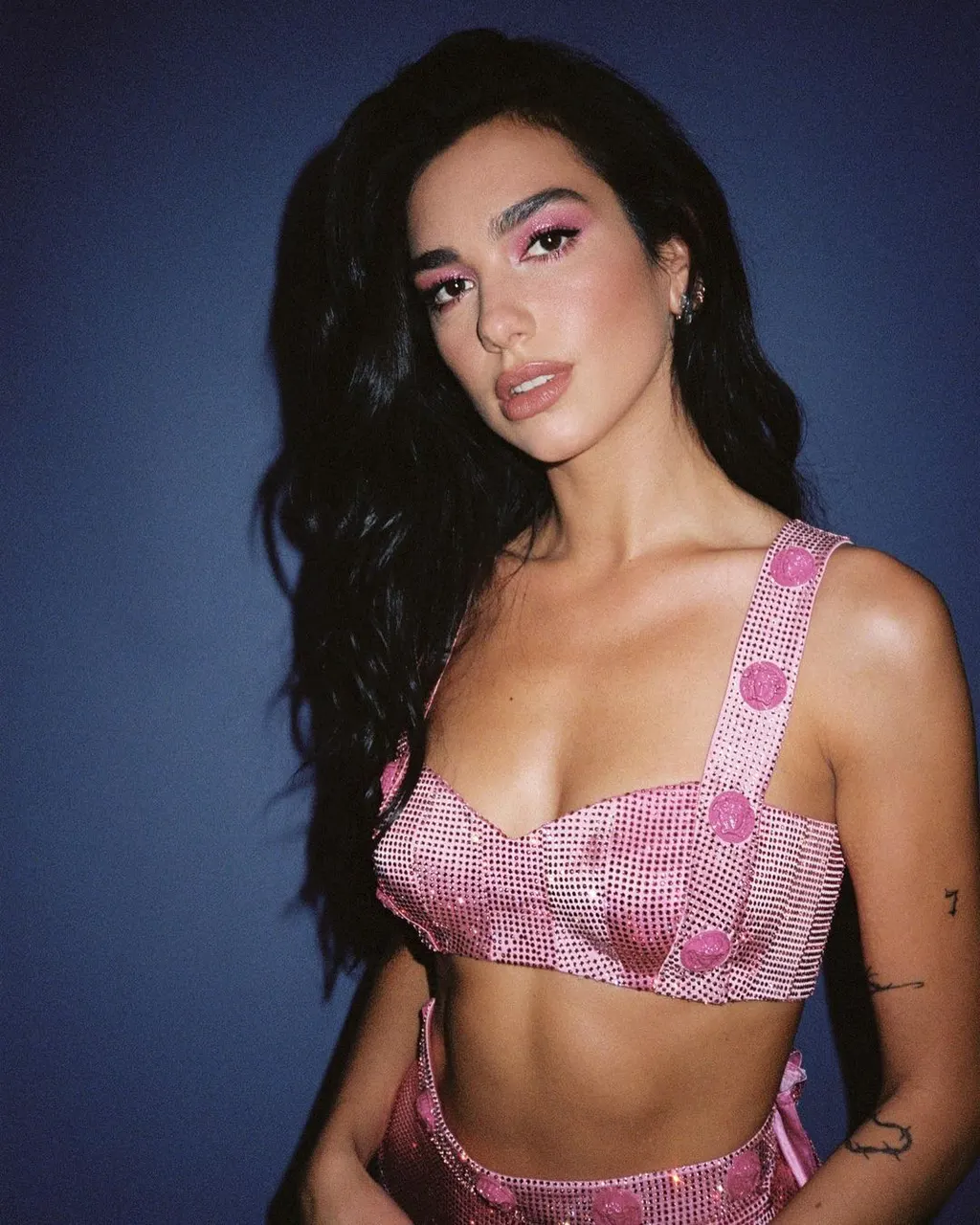 Celebridades: Dua Lipa (Parte 2)