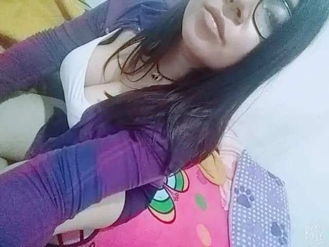 María Medel post recargado 😍😍😈