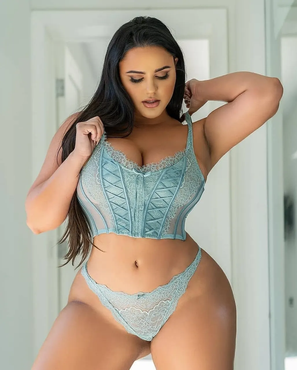 Hermosas en lencería II