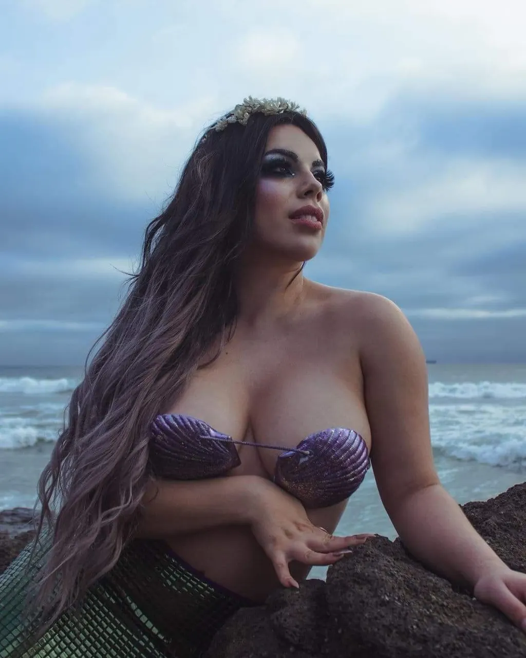 Lizbeth Rodríguez rica youtuber con grades tetas....