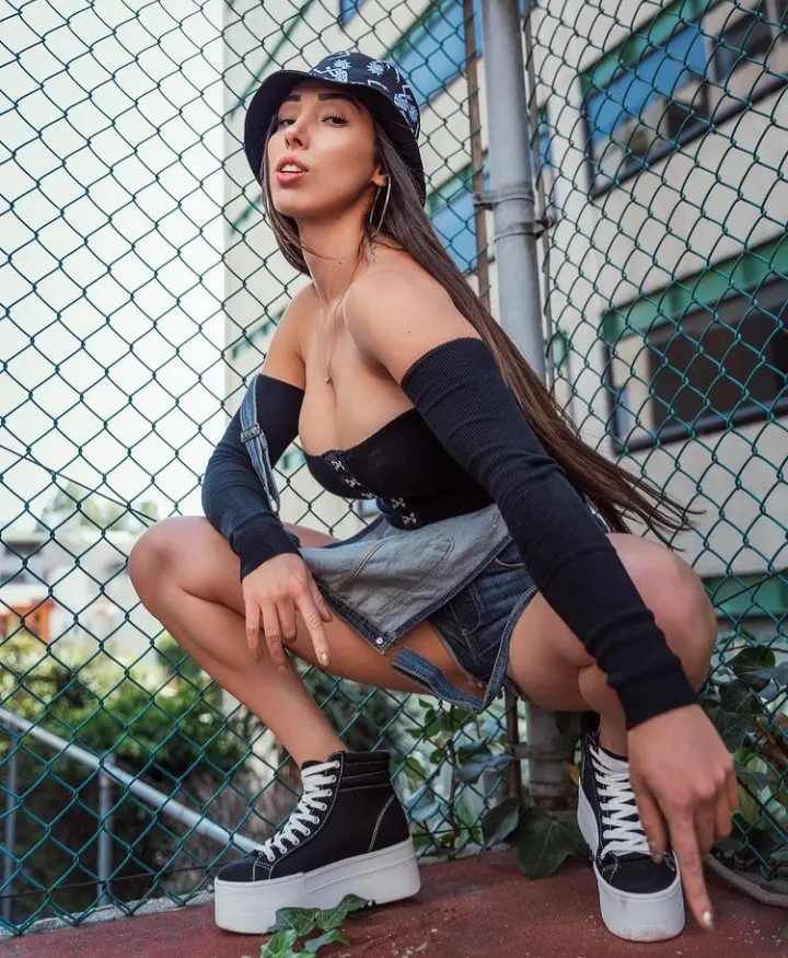 Danik Michell (AcaShore)
