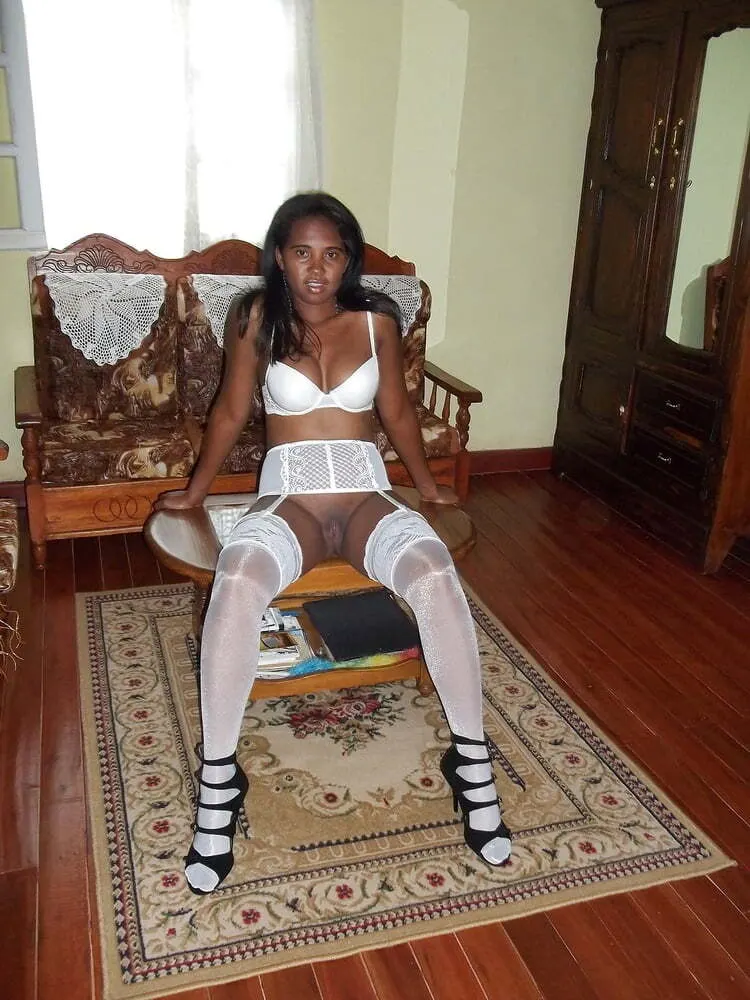 morena casada sexy