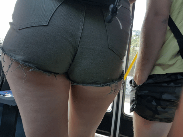 Por La Calle..culos ,tetas,papos