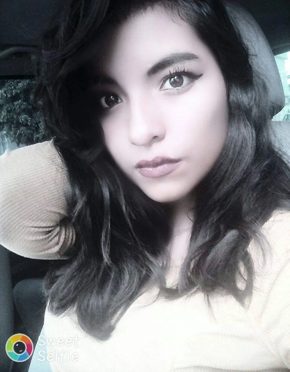 Karla Gabriela peruana sabrosa.