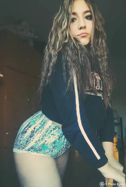 Rocío, gordita culona y tetona!