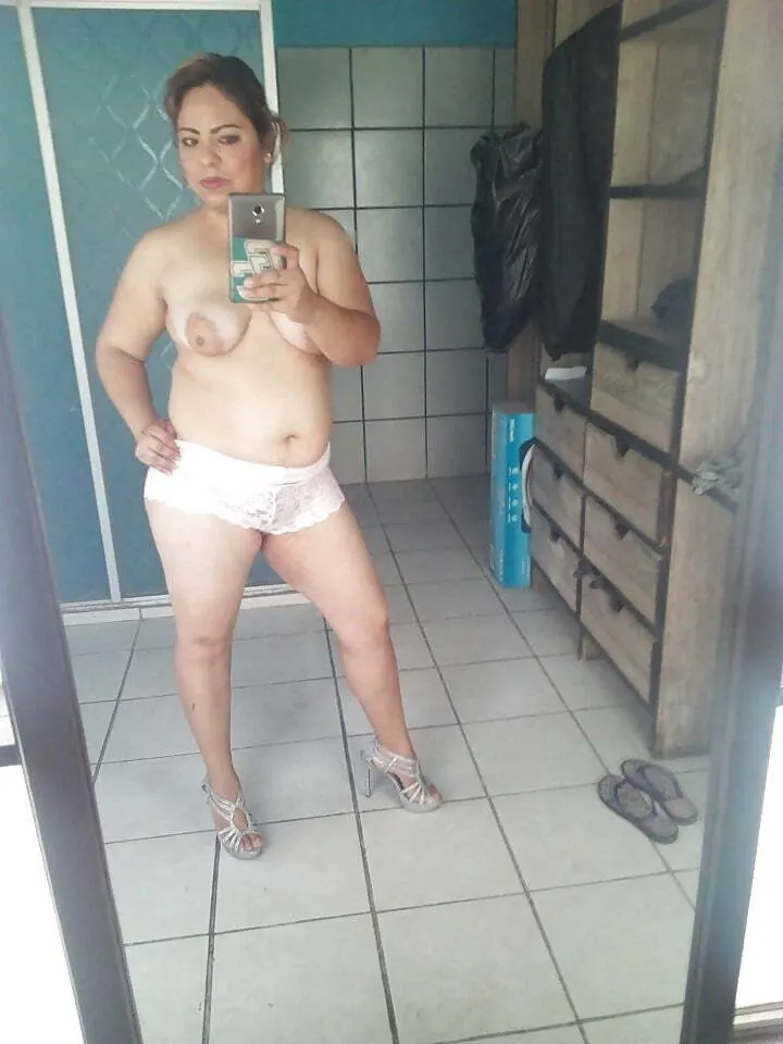 Vecina caliente