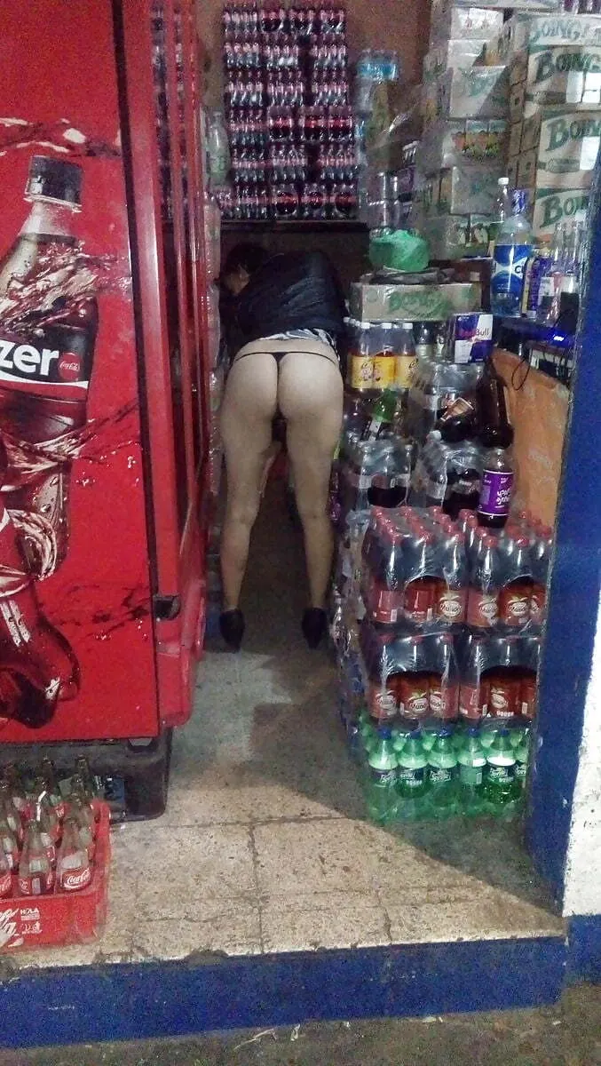 Putita excibiendose