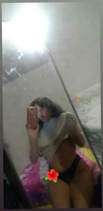 Nalgona y chichona