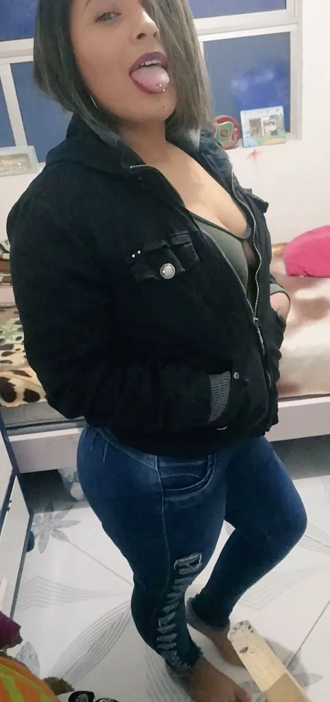 Gordita linda con actitud 360