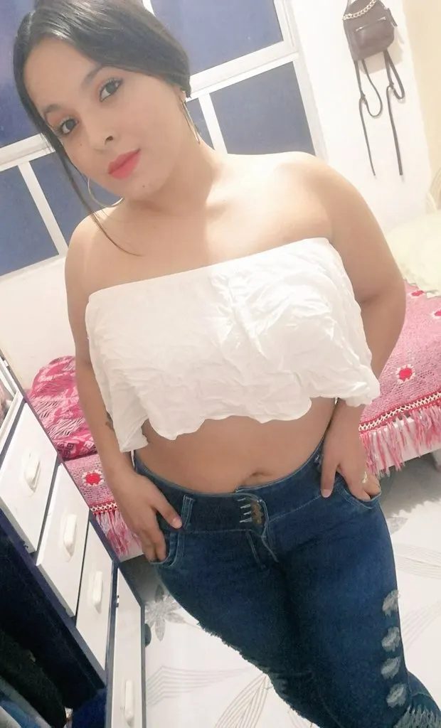 Gordita linda con actitud 360