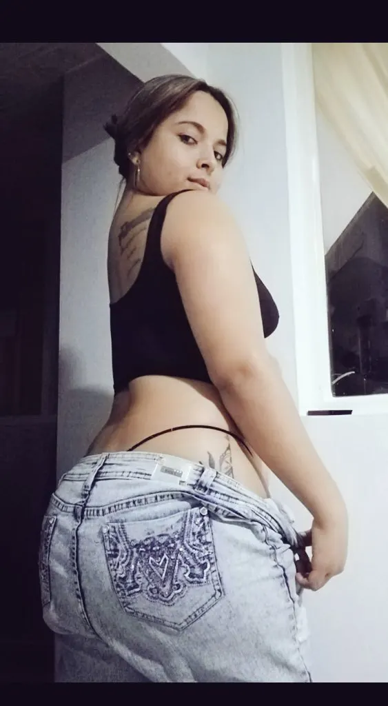 Gordita linda con actitud 360