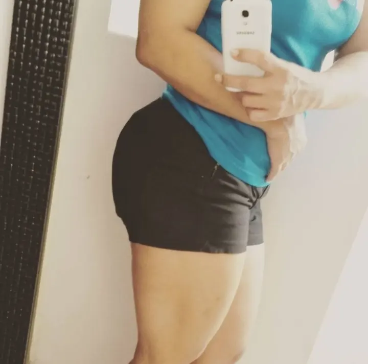 Como ven a mi tía? Ya esta grande pero pide verga