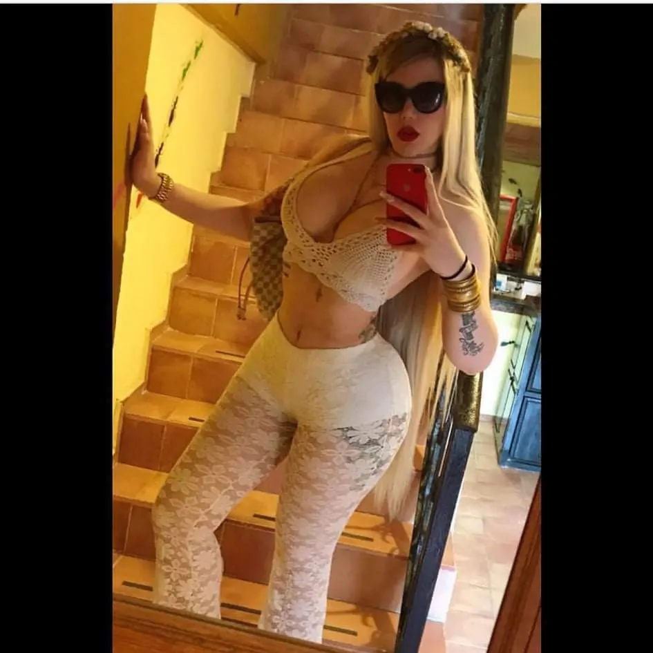 Hermosa Rubia