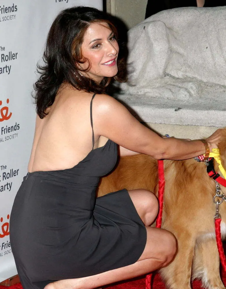 Marina Sirtis,una milf increible