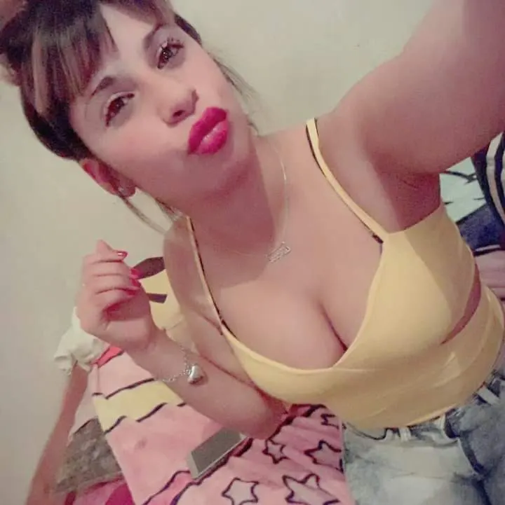 Abi Típica Pendeja Culona Y Tetona... Bien Argenta... Soft