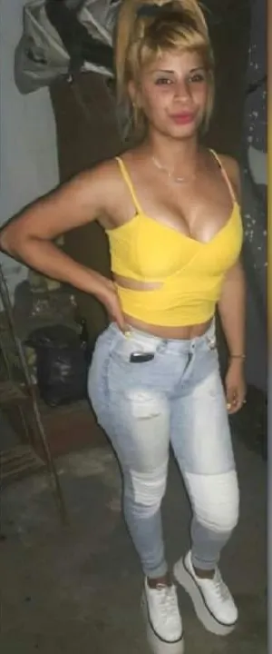 Abi Típica Pendeja Culona Y Tetona... Bien Argenta... Soft