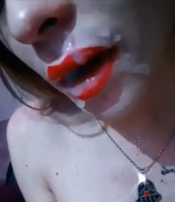 Hermosa trans mamadora
