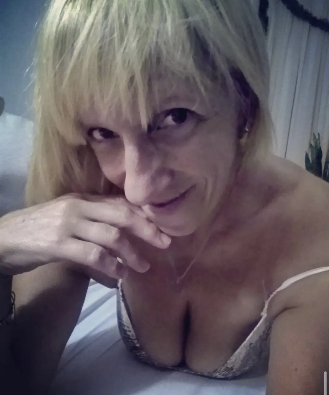 Amiga madura tetóna de IG