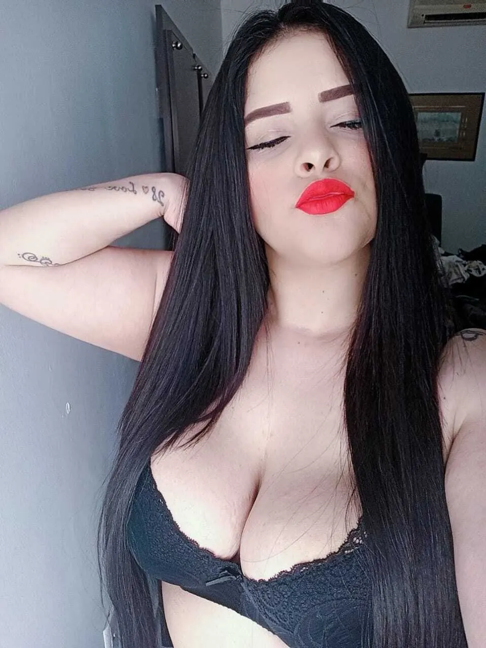 Gordita linda con actitud 362