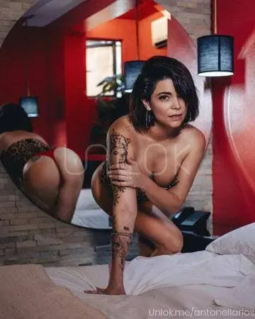 Antonella Ríos 2