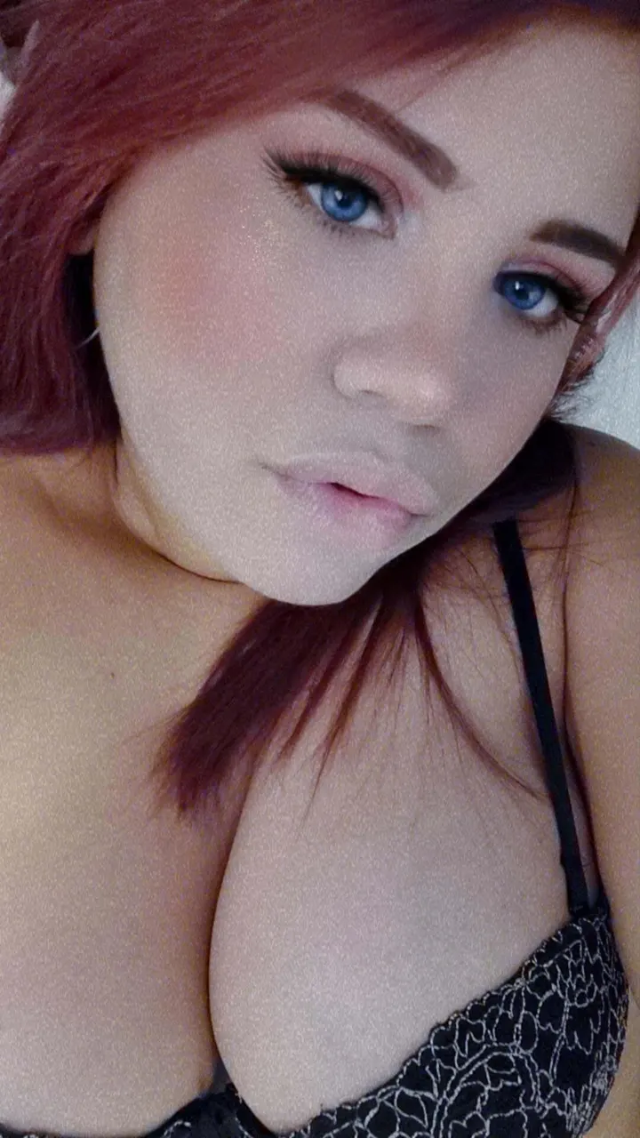 Gordita linda con actitud 363