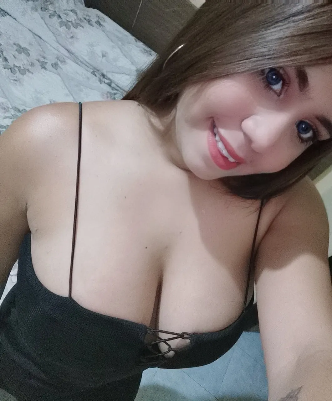 Gordita linda con actitud 363
