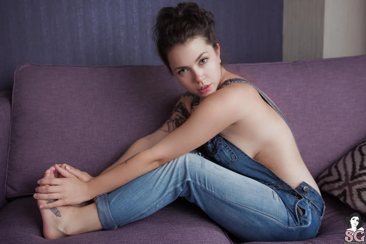 Milenci Suicide - Lavender Haze